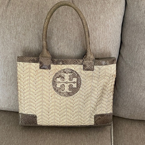 Tory Burch Handbags - Tory Burch Woven Brown and Cream Tote